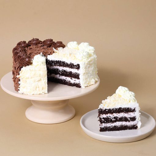 Chocolate Heart Cake Black Forest & White Delight - Image 4