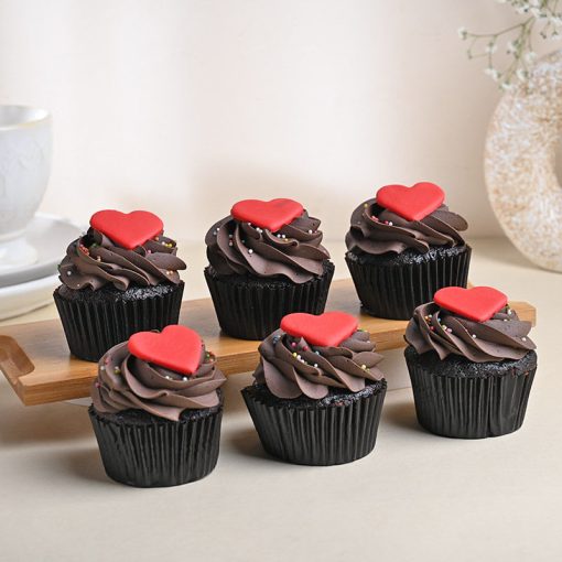 Valentine Heart Chocolate Cupcakes Set of 6 Eggless - Image 4